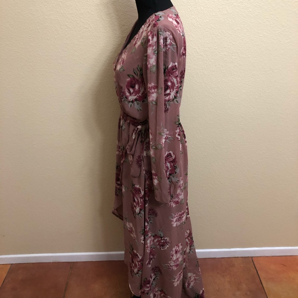 Dress - Picture 4 of 8